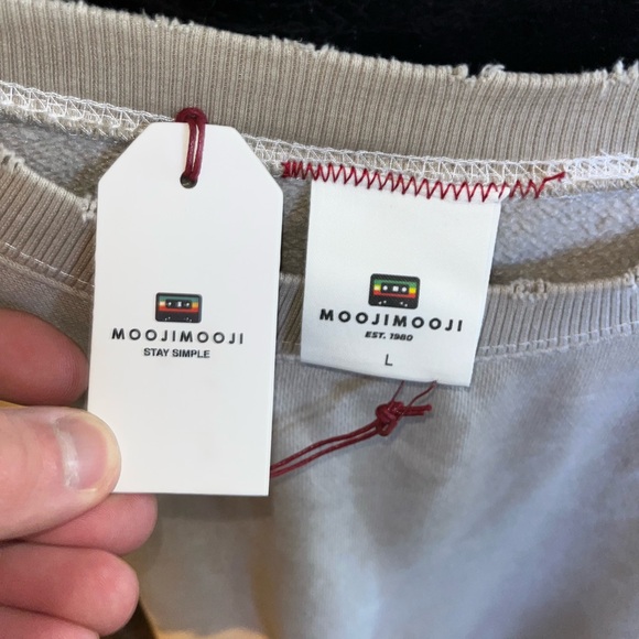 Moojimooji sweater - Picture 2 of 2